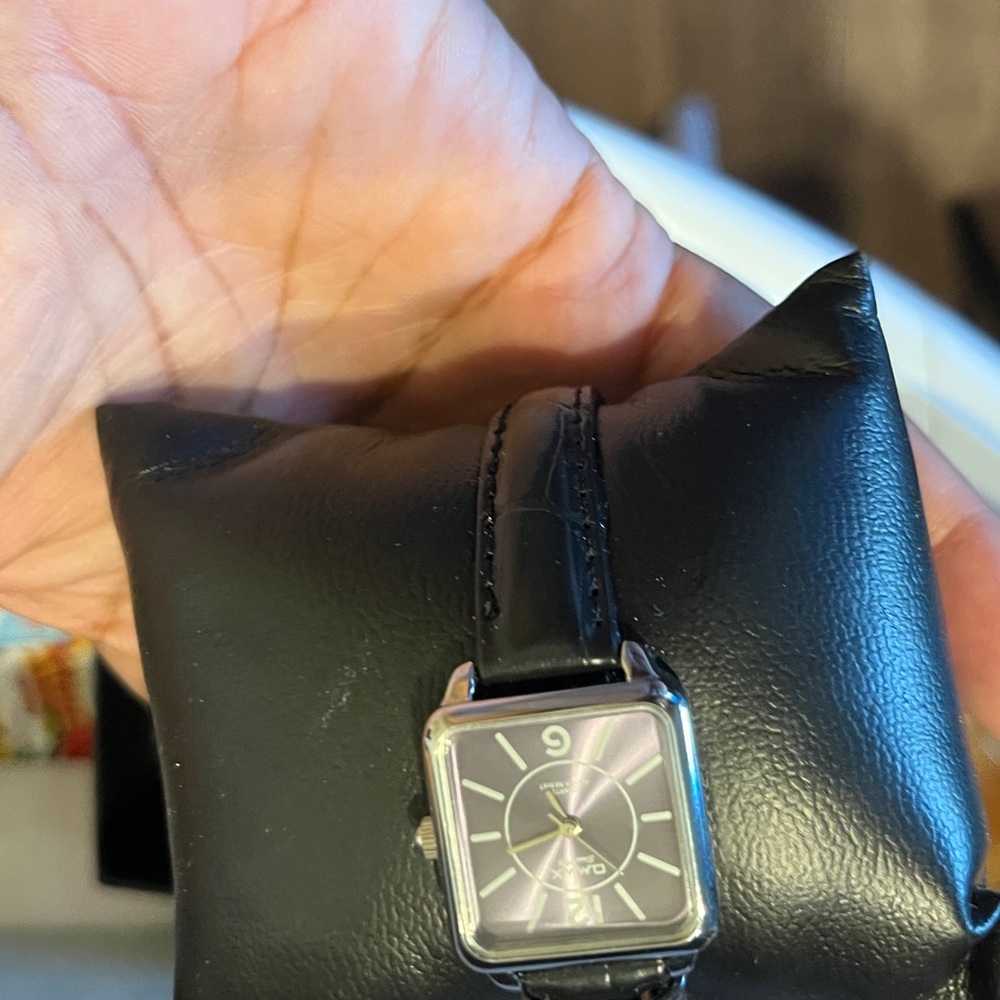 Omax black leather band watch